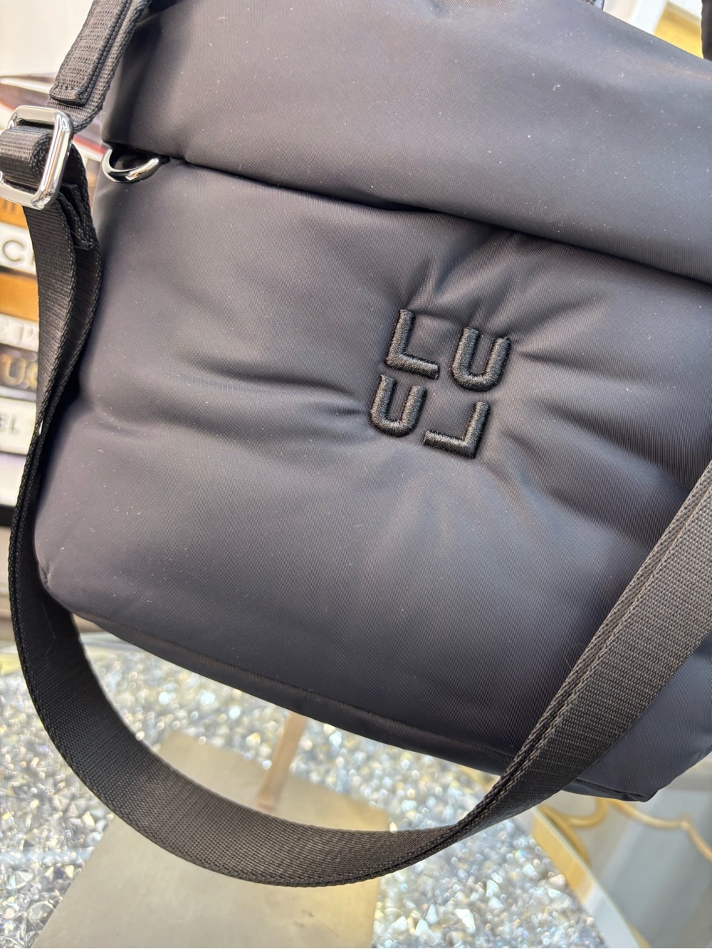 Lululemon On My Level Small 3L Puffy Tote Bag NWT - Picture 3 of 14
